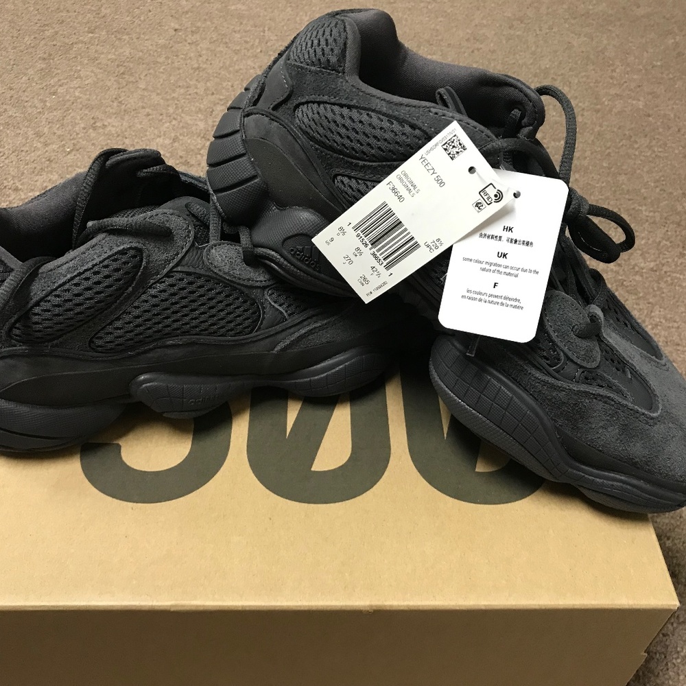 Yeezy 500 #F36640 Utility Black Size 9 - New!